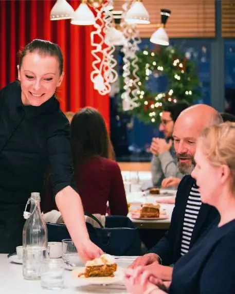 customer being served by waitress